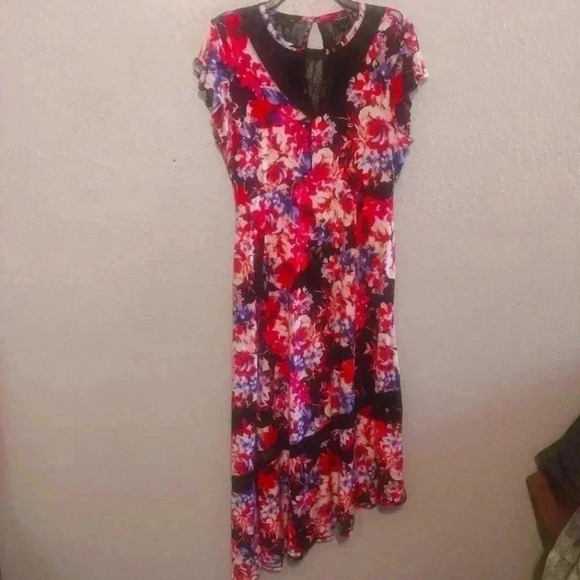 Torrid Black Mixed Floral Lace Detail Studio Knit Asymmetrical Midi Dress Sz L - Picture 1 of 9